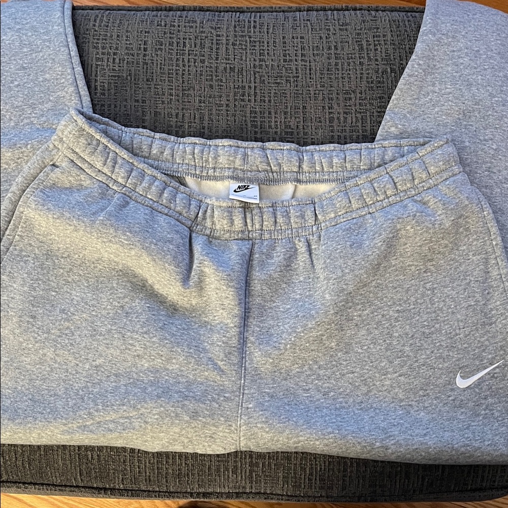 Nike Heather Gray Joggers